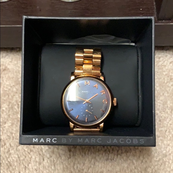 Marc Jacobs Rose Gold Watch - Picture 1 of 3